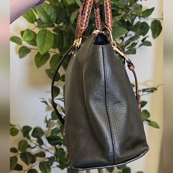 Coach Emma Green Leather Satchel with Crossbody Strap - Picture 5 of 8